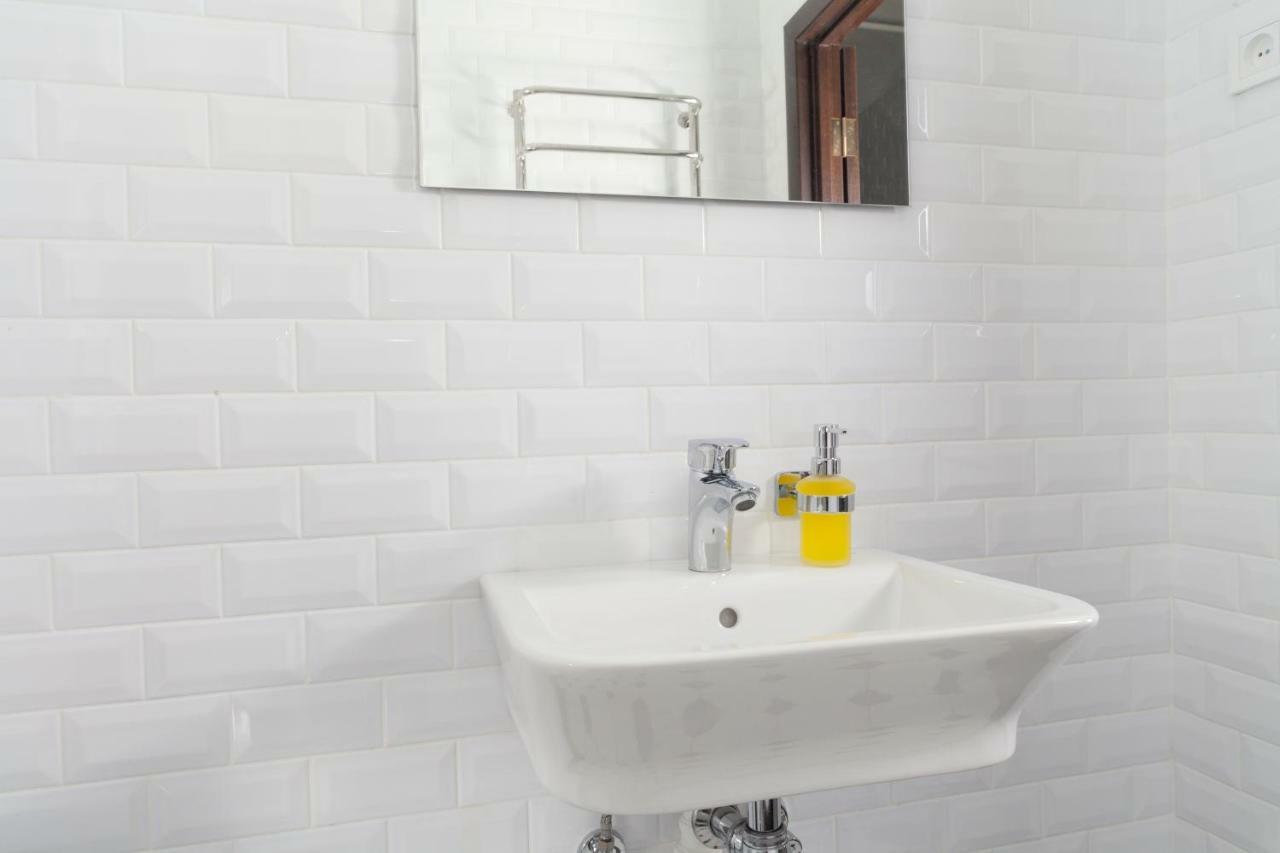 Apartment Vechnye Tsennosti Odessa Luaran gambar