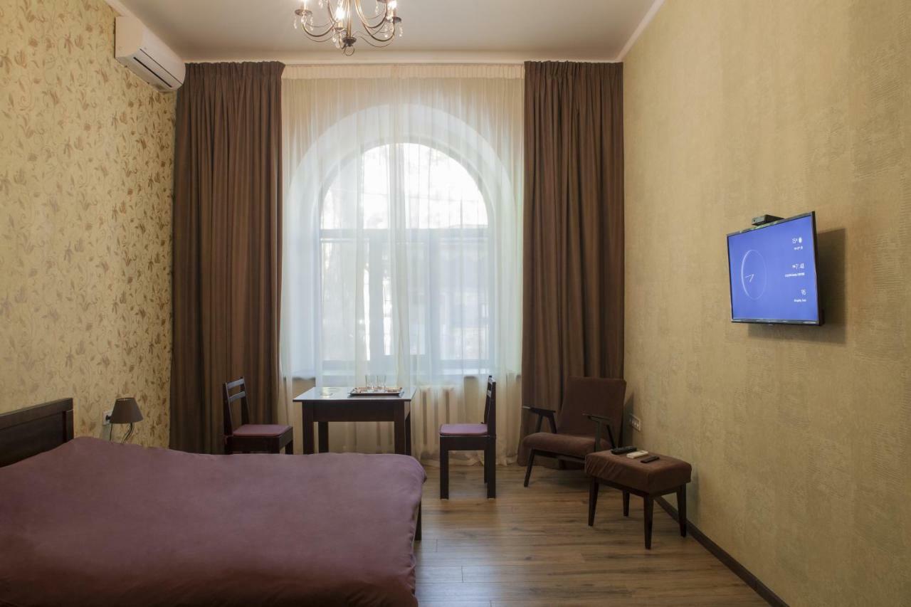 Apartment Vechnye Tsennosti Odessa Luaran gambar